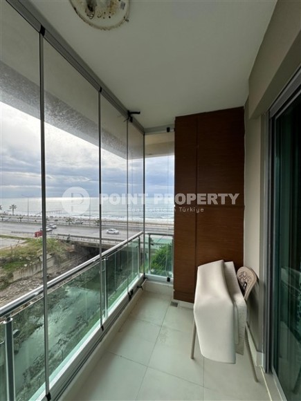 Comfortable 2+1 apartment with a luxurious location on the first line from the sea, in the center of the prestigious area of Alanya - Kestel-id-8053-photo-12