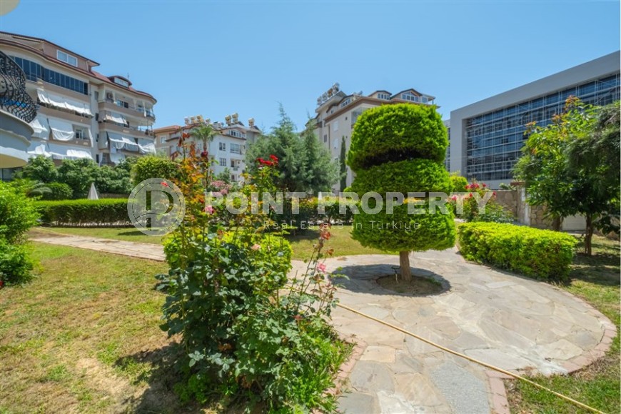 Modern apartment with furniture and household appliances 700 meters from the sea, in the center of a quiet area of Alanya - Cikcilli-id-8055-photo-26