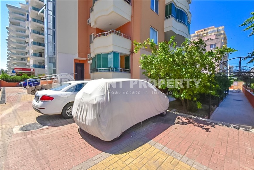 Panoramic apartment 2+1 with sea views, on the 8th floor, in the center of Mahmutlar district-id-8056-photo-19