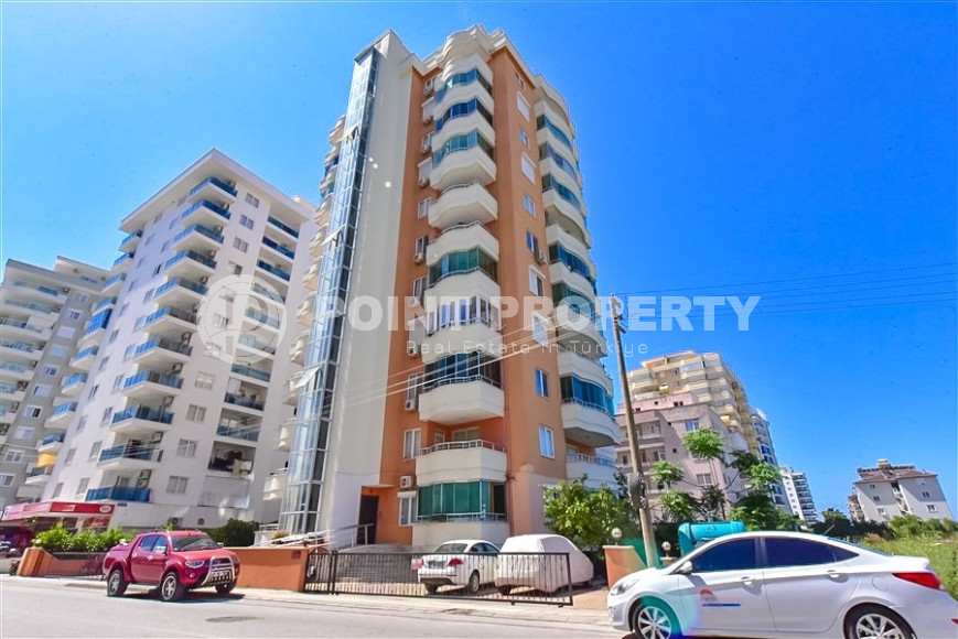 Panoramic apartment 2+1 with sea views, on the 8th floor, in the center of Mahmutlar district-id-8056-photo-21