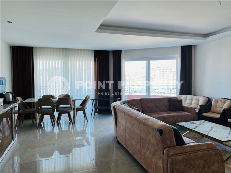 Комфортабельная квартира на 8-м этаже в жилом комплексе с инфраструктурой «город в городе», в центре района Махмутлар-id-8066-фото-4