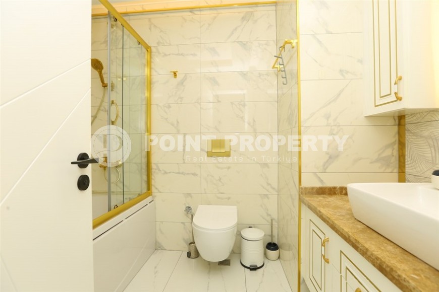 Вместительная четырёхкомнатная квартира с хорошим интерьером и мебелью, центр Аланьи-id-4542-фото-11