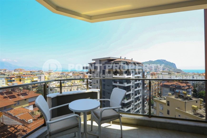 Вместительная четырёхкомнатная квартира с хорошим интерьером и мебелью, центр Аланьи-id-4542-фото-12