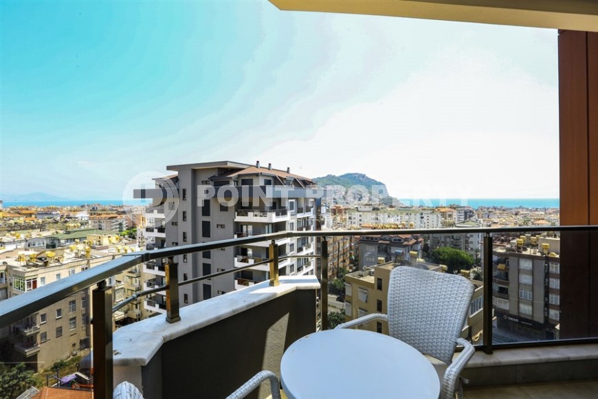 Вместительная четырёхкомнатная квартира с хорошим интерьером и мебелью, центр Аланьи-id-4542-фото-13