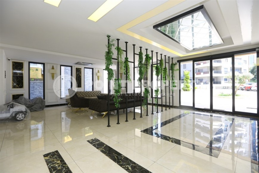 Вместительная четырёхкомнатная квартира с хорошим интерьером и мебелью, центр Аланьи-id-4542-фото-18