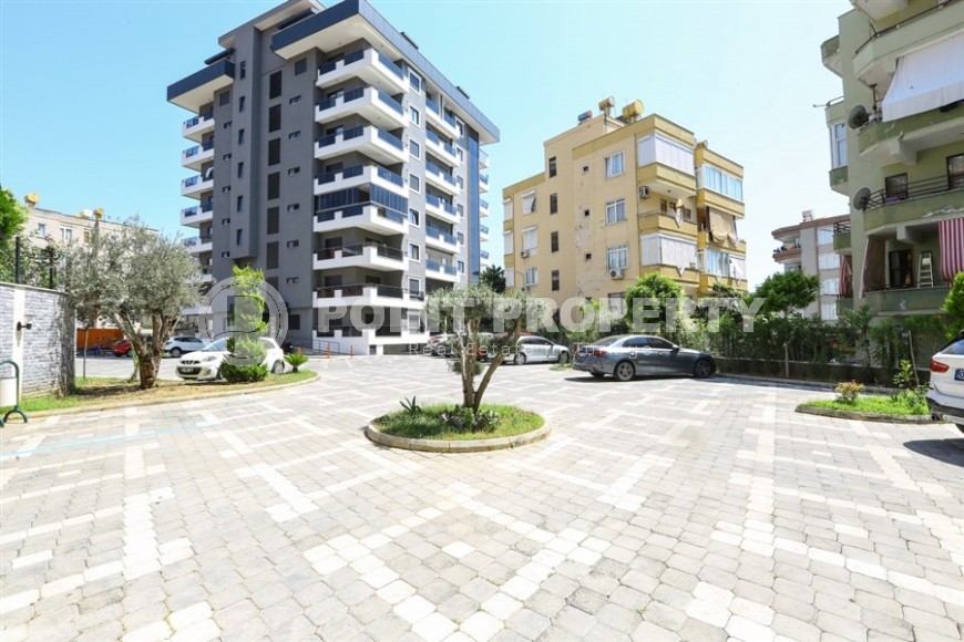 Вместительная четырёхкомнатная квартира с хорошим интерьером и мебелью, центр Аланьи-id-4542-фото-22