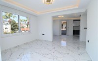 Spacious 3+1 apartment on the 5th floor in a residence at the final stage of construction in the center of Alanya-id-8080-photo-3