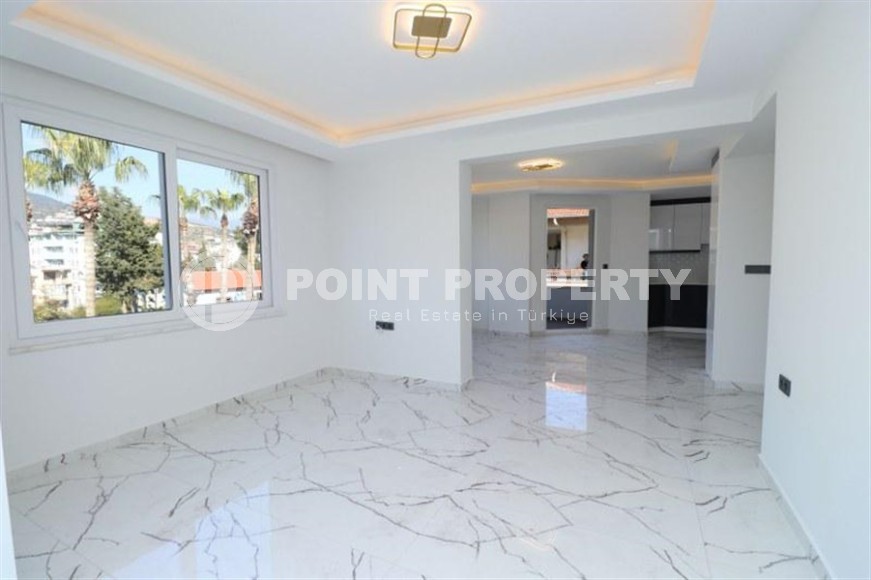 Spacious 3+1 apartment on the 5th floor in a residence at the final stage of construction in the center of Alanya-id-8080-photo-3