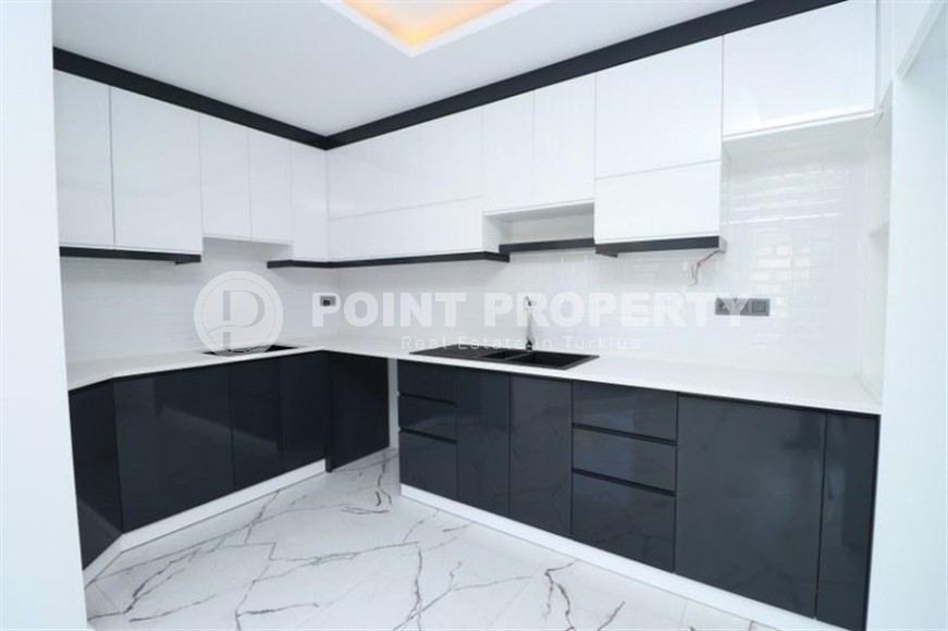 Spacious 3+1 apartment on the 5th floor in a residence at the final stage of construction in the center of Alanya-id-8080-photo-4