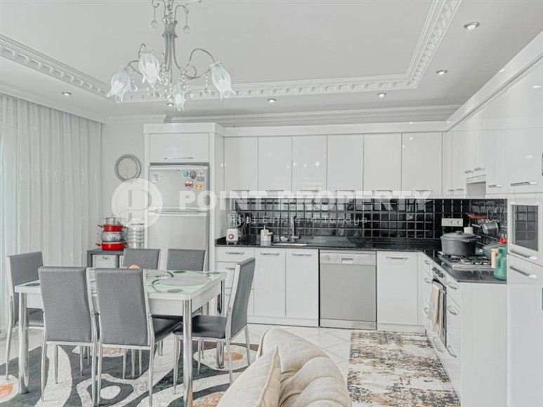 Панорамная квартира с видом на город и море, на 6-м этаже в жилом комплексе 2017 года постройки-id-8086-фото-4