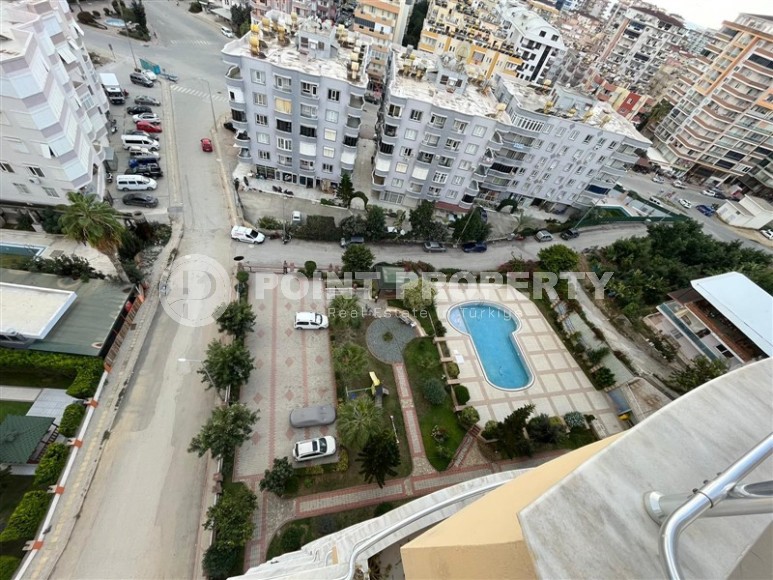 Просторная двухуровневая квартира на 11-м этаже с мансардой, в центре района Махмутлар-id-8087-фото-22