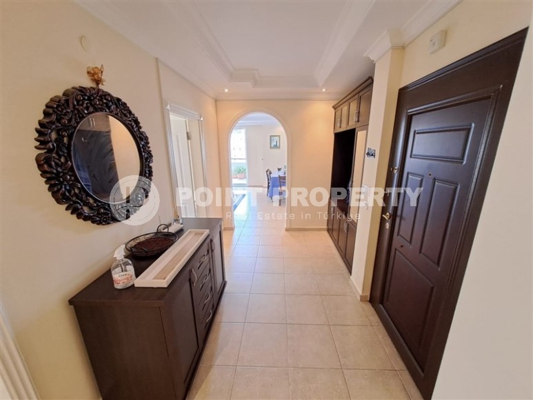 Comfortable apartment with furniture and household appliances 300 meters from the sea, in the center of Mahmutlar-id-8089-photo-7