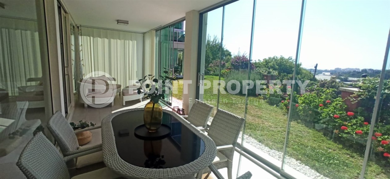 Благоустроенная квартира 3+1, общей площадью 150 м2, на 1-м этаже в комфортабельном жилом комплексе, построенном в 2012 году.-id-8098-фото-9