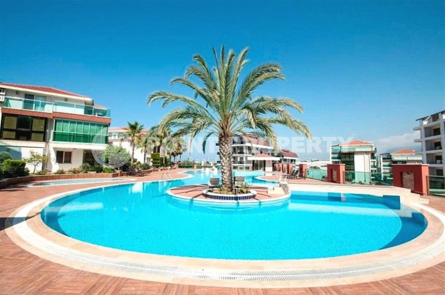 Благоустроенная квартира 3+1, общей площадью 150 м2, на 1-м этаже в комфортабельном жилом комплексе, построенном в 2012 году.-id-8098-фото-12