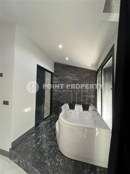 Трехэтажная вилла с бассейном и садовым участком в центре живописного района Аланьи - Авсаллар-id-8099-фото-14