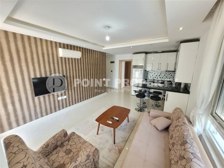 Compact apartment with a total area of 55 m2, with an excellent location within walking distance from the center of Alanya and the famous Cleopatra Beach-id-6481-photo-3