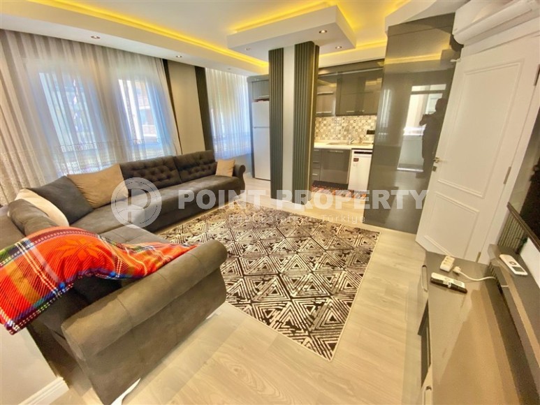 Comfortable 2+1 apartment with new renovation and modern design, 500 meters from the sea-id-8109-photo-2