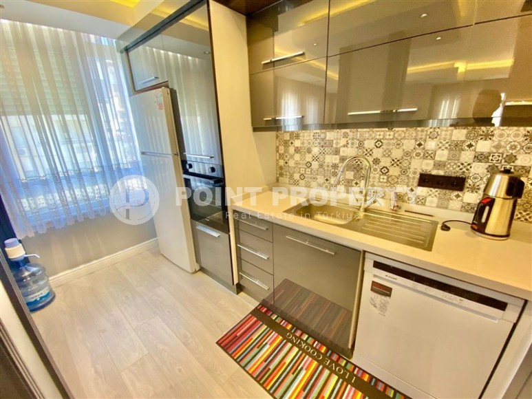 Comfortable 2+1 apartment with new renovation and modern design, 500 meters from the sea-id-8109-photo-4