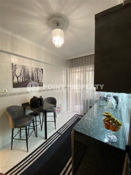 Comfortable apartment with modern design 30 meters from the sea, in the center of Mahmutlar-id-8110-photo-3