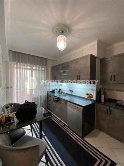 Comfortable apartment with modern design 30 meters from the sea, in the center of Mahmutlar-id-8110-photo-5