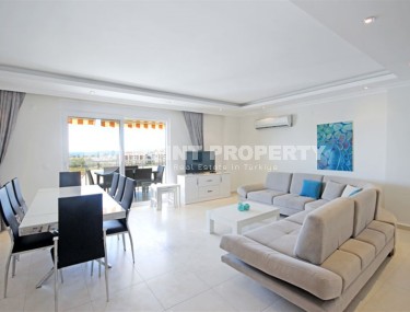 Panoramic two-level apartment overlooking the city and the sea, on the 7th floor with an attic 600 meters from the sea-id-8111-photo-2