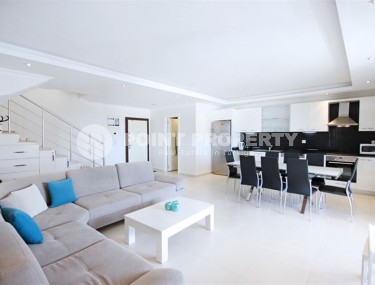 Panoramic two-level apartment overlooking the city and the sea, on the 7th floor with an attic 600 meters from the sea-id-8111-photo-4