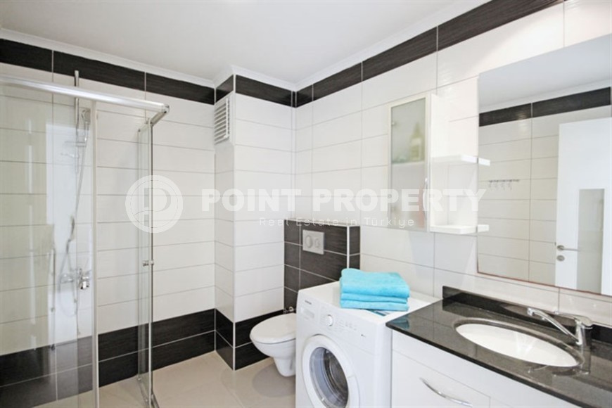 Panoramic two-level apartment overlooking the city and the sea, on the 7th floor with an attic 600 meters from the sea-id-8111-photo-11