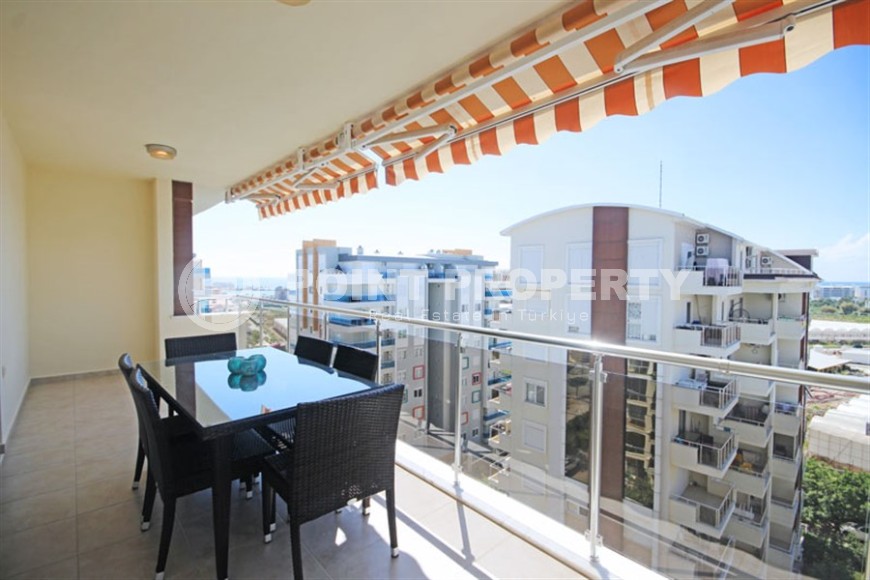 Panoramic two-level apartment overlooking the city and the sea, on the 7th floor with an attic 600 meters from the sea-id-8111-photo-14