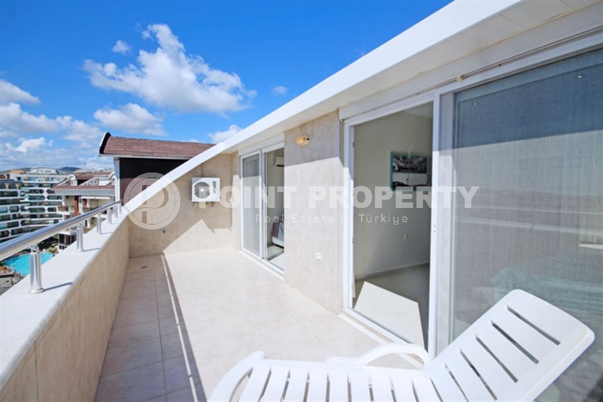 Panoramic two-level apartment overlooking the city and the sea, on the 7th floor with an attic 600 meters from the sea-id-8111-photo-18