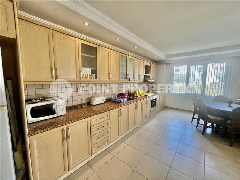 Доступная по цене квартира в 250 метрах от моря, в центре спокойного района Аланьи - Тосмур-id-8112-фото-4