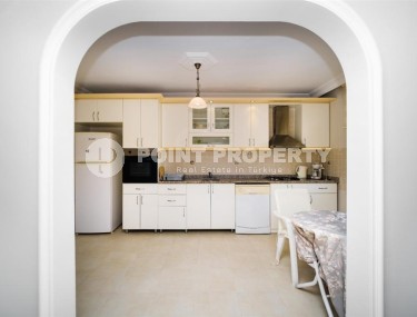 Spacious apartment for sale in the center of Alanya, in the prestigious area of Gulerpinari!-id-8113-photo-5