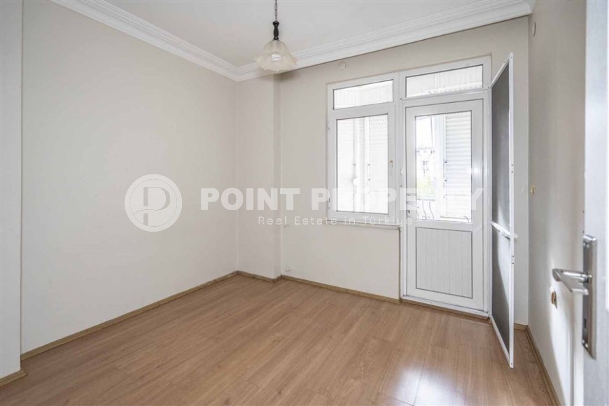 Просторная квартира с тремя спальнями  для большой семьи. Выгодная цена.-id-8114-фото-7