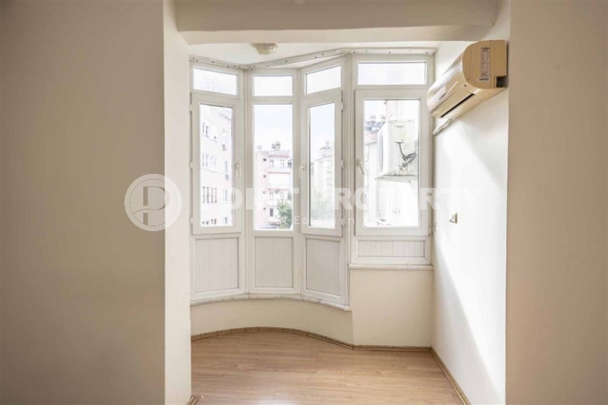 Просторная квартира с тремя спальнями  для большой семьи. Выгодная цена.-id-8114-фото-9