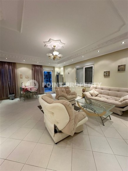 Furnished apartment 2+1, total area 110 m2, in the center of Mahmutlar-id-8115-photo-2