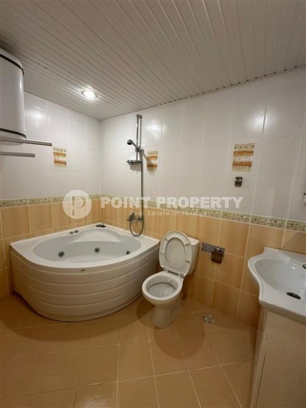 Furnished apartment 2+1, total area 110 m2, in the center of Mahmutlar-id-8115-photo-10