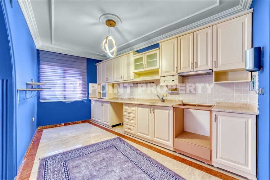 Стильная квартира с новым ремонтом и оригинальным современным дизайном, на 10-м этаже в жилом комплексе 2003 года постройки-id-8119-фото-6