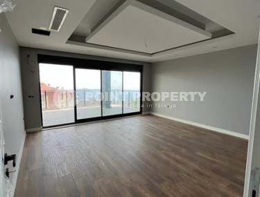 Продается отдельно стоящая вилла с лифтом и бассейном в престижном районе Бекташ, Алания.-id-8126-фото-4