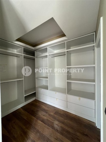 Продается отдельно стоящая вилла с лифтом и бассейном в престижном районе Бекташ, Алания.-id-8126-фото-10