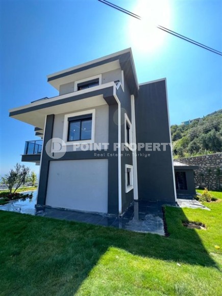 Продается отдельно стоящая вилла с лифтом и бассейном в престижном районе Бекташ, Алания.-id-8126-фото-27