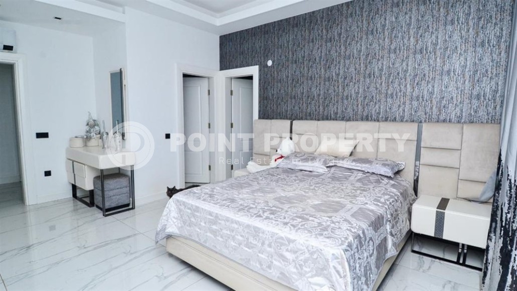 Продается роскошная вилла-дуплекс с собственным бассейном.-id-8128-фото-7