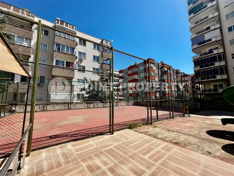 Compact studio with a total area of 30 m2, on the 10th floor in a residential complex built in 2014-id-8136-photo-11