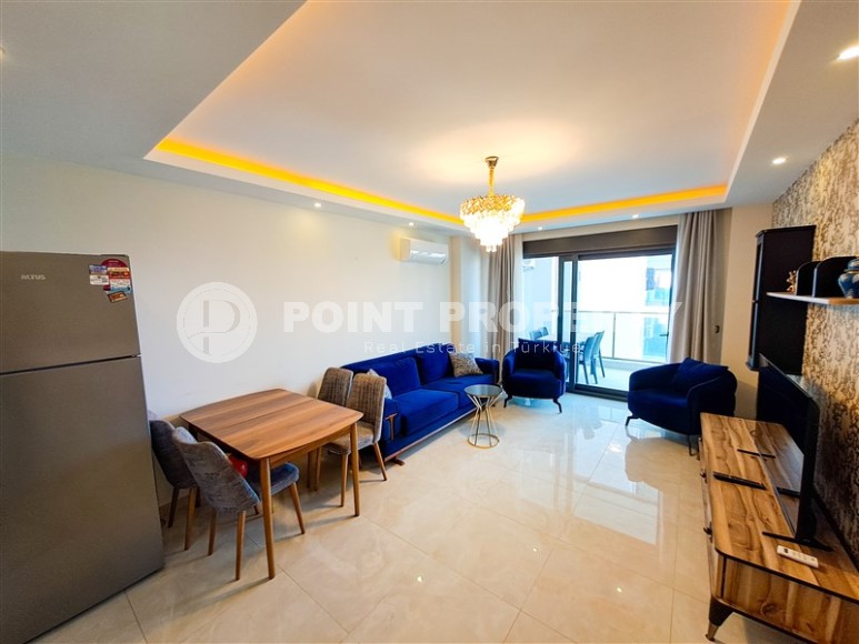 Panoramic apartment 2+1 on the first coastline in the center of Mahmutlar-id-8144-photo-3