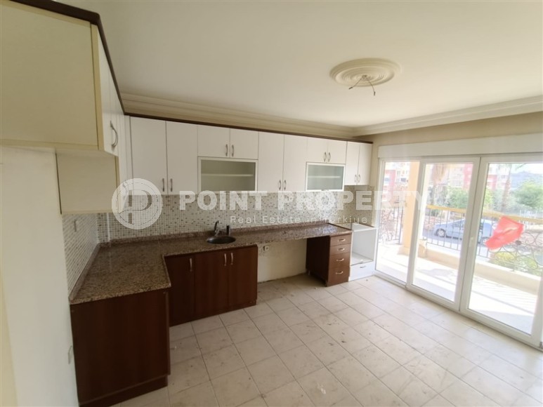 Просторная квартира в районе Джикжили, Алания.-id-8147-фото-8