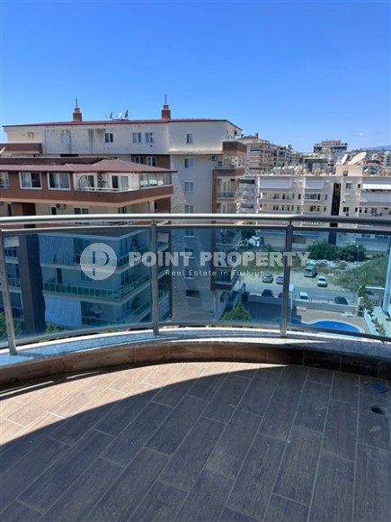 Spacious 1+1 apartment on the 3rd floor of a new modern complex in the center of Mahmutlar-id-8157-photo-11