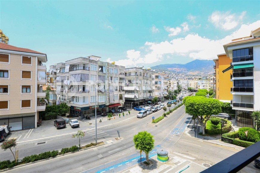 Cozy 1+1 apartment in a modern building on the 2nd floor, in the center of Alanya-id-8165-photo-11