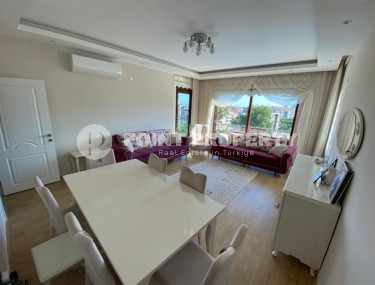 Furnished four-room apartment, 165m², in a new comfortable complex in Oba, Alanya-id-1639-photo-2
