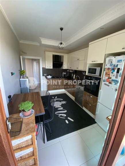 Furnished four-room apartment, 165m², in a new comfortable complex in Oba, Alanya-id-1639-photo-4