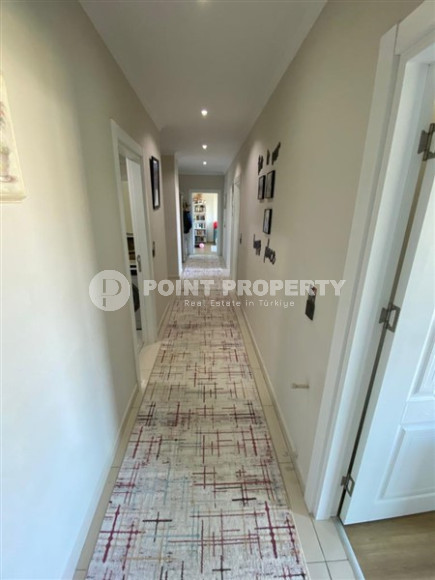 Furnished four-room apartment, 165m², in a new comfortable complex in Oba, Alanya-id-1639-photo-6