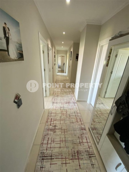 Furnished four-room apartment, 165m², in a new comfortable complex in Oba, Alanya-id-1639-photo-10