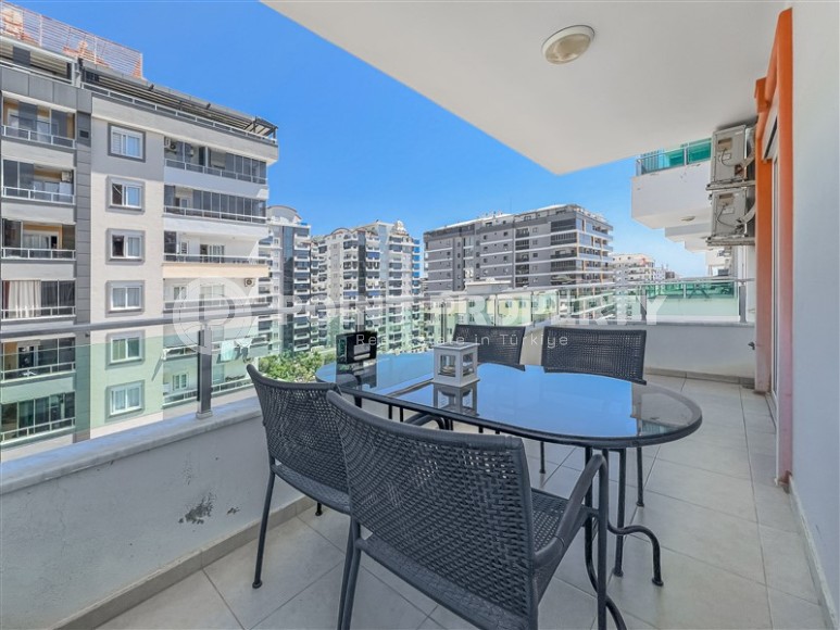 Квартира в Махмутларе для большой семьи в комплексе с бассейном-id-8174-фото-14